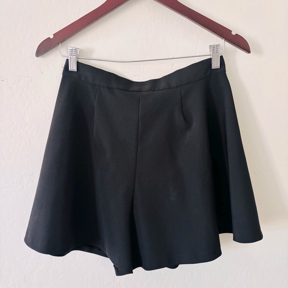 Zara Classic Black Women's Shorts‎ - Picture 7 of 7